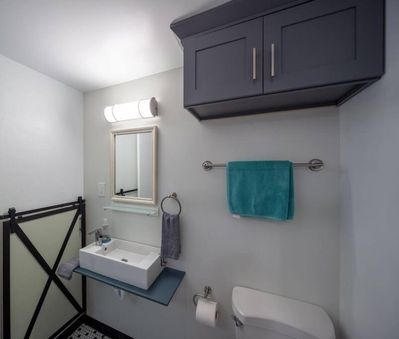 Вилла Seaview Hideaway Heated Floors, Free Parking Сиэтл Экстерьер фото